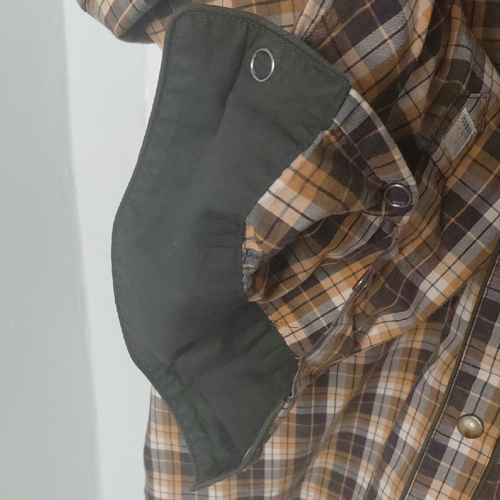 GUESS Men's Tan and Black Plaid Shirt - Picture 6 of 9